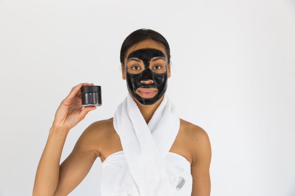 Hyaluronic acid face masks
