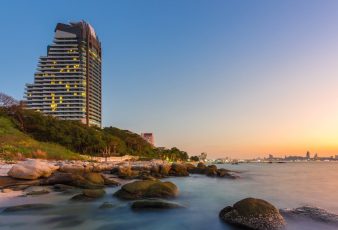 Beachfront Condo For Sale in Pattaya