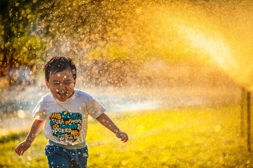 5 Ways In Which Children Can Be Taught The Art Of Happiness
