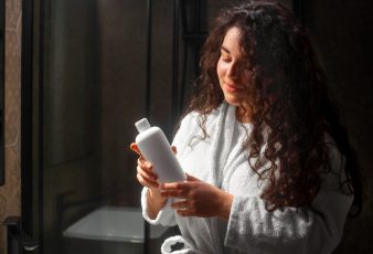 Choosing A Shampoo for Oily Hair