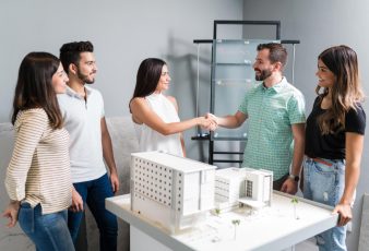 How to Choose the Right Luxury Neighborhood